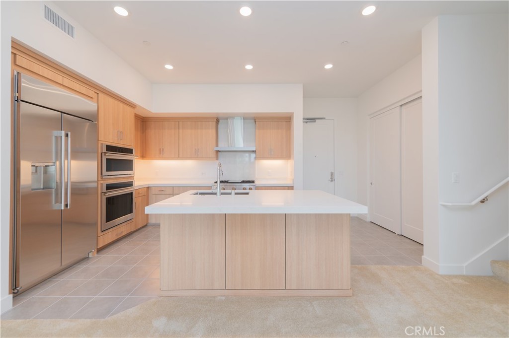 1406 Rivington