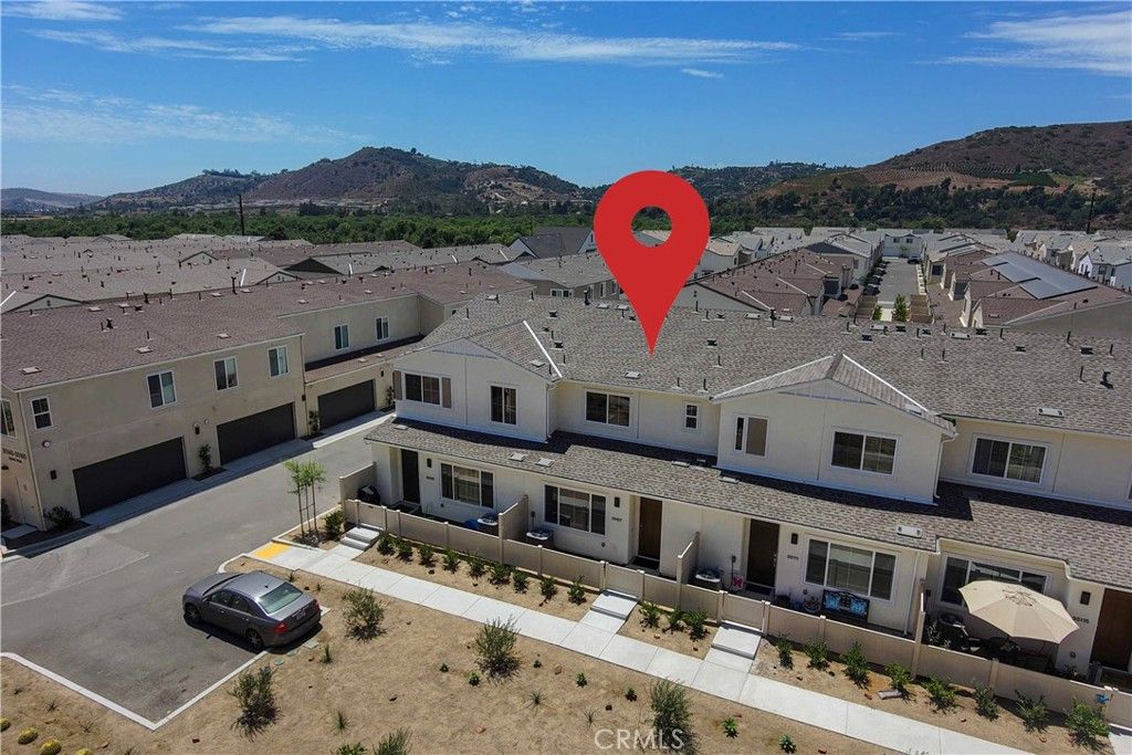listing image 130726654743005928212