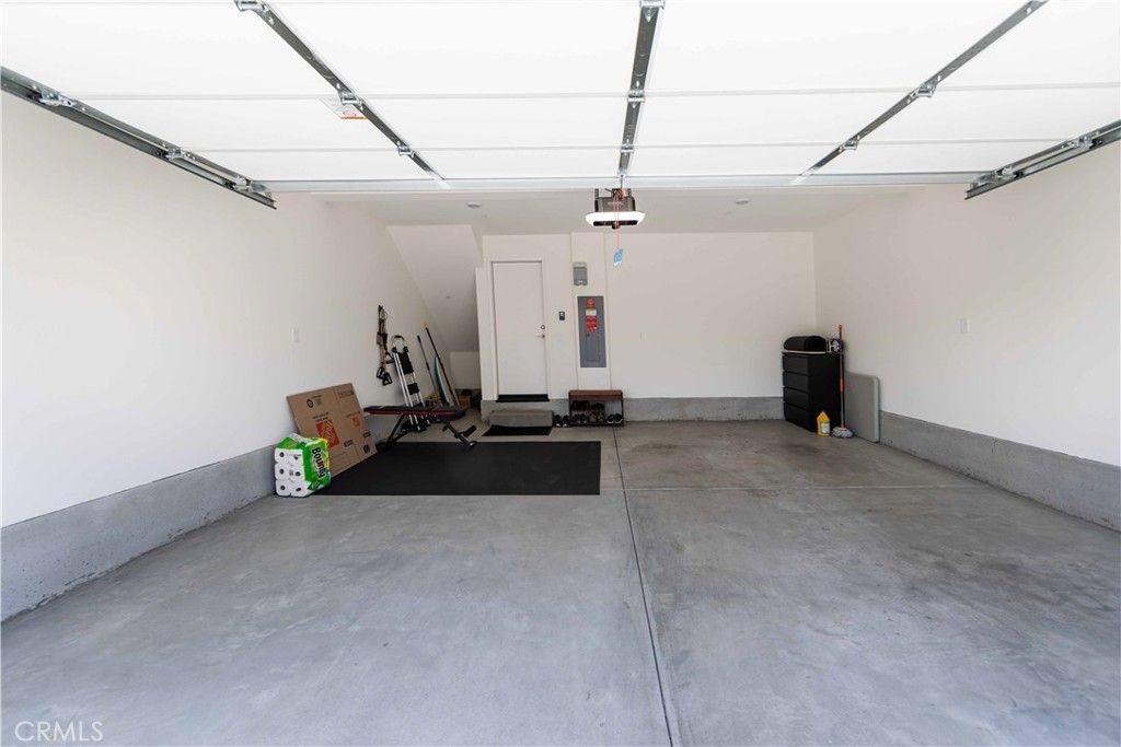listing image 130725699218681849881