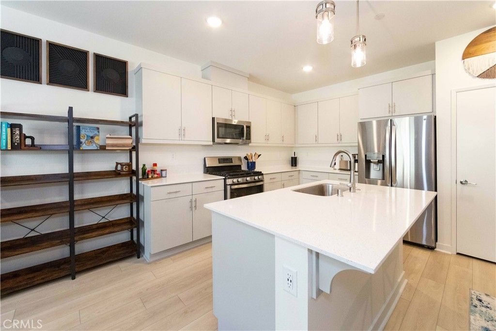 listing image 130722182349581322129