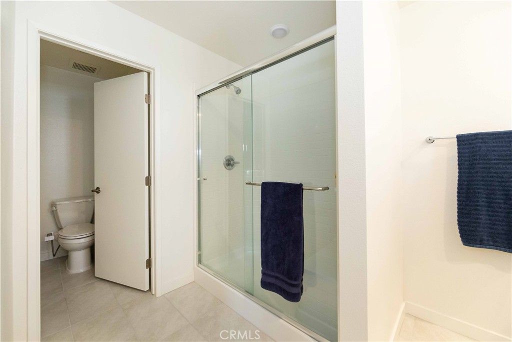 listing image 130720423030879380781