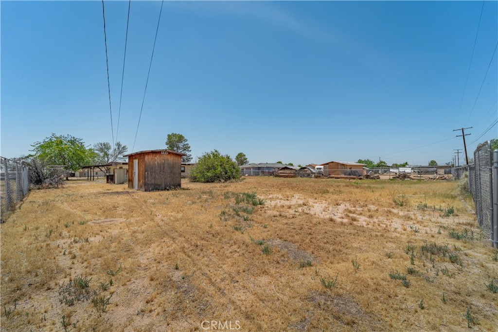 Photo 13 of 14 of 16855 Vista Del Oro Avenue house