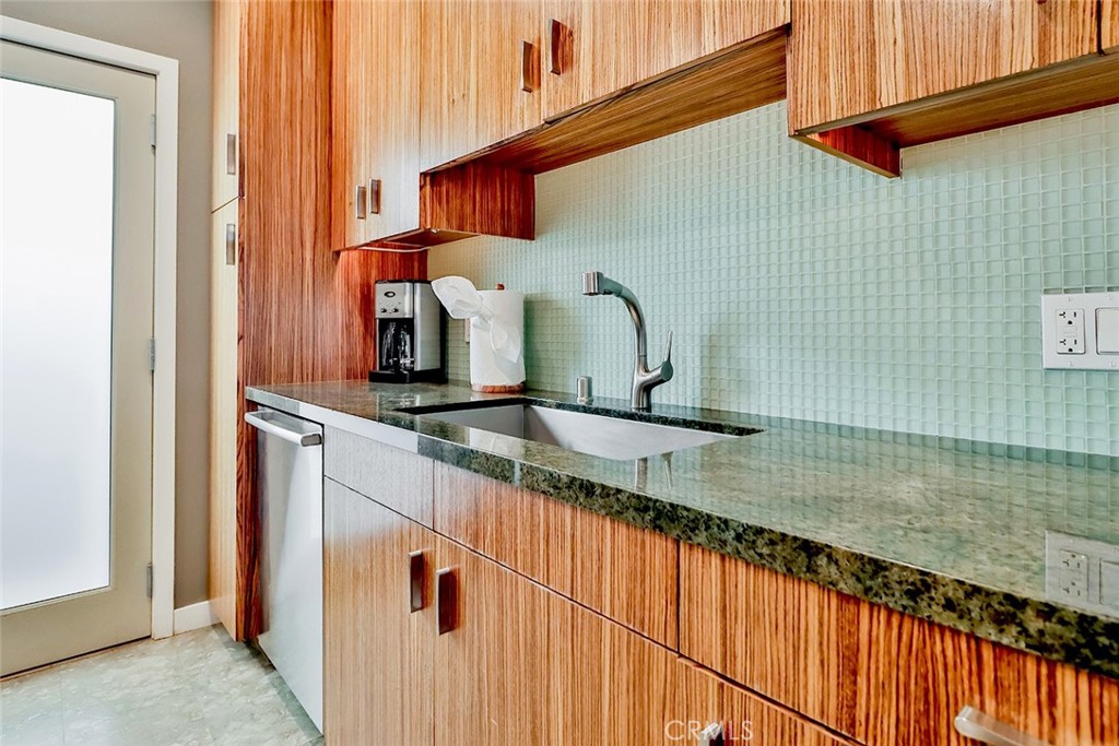 n/a - Residential Lease