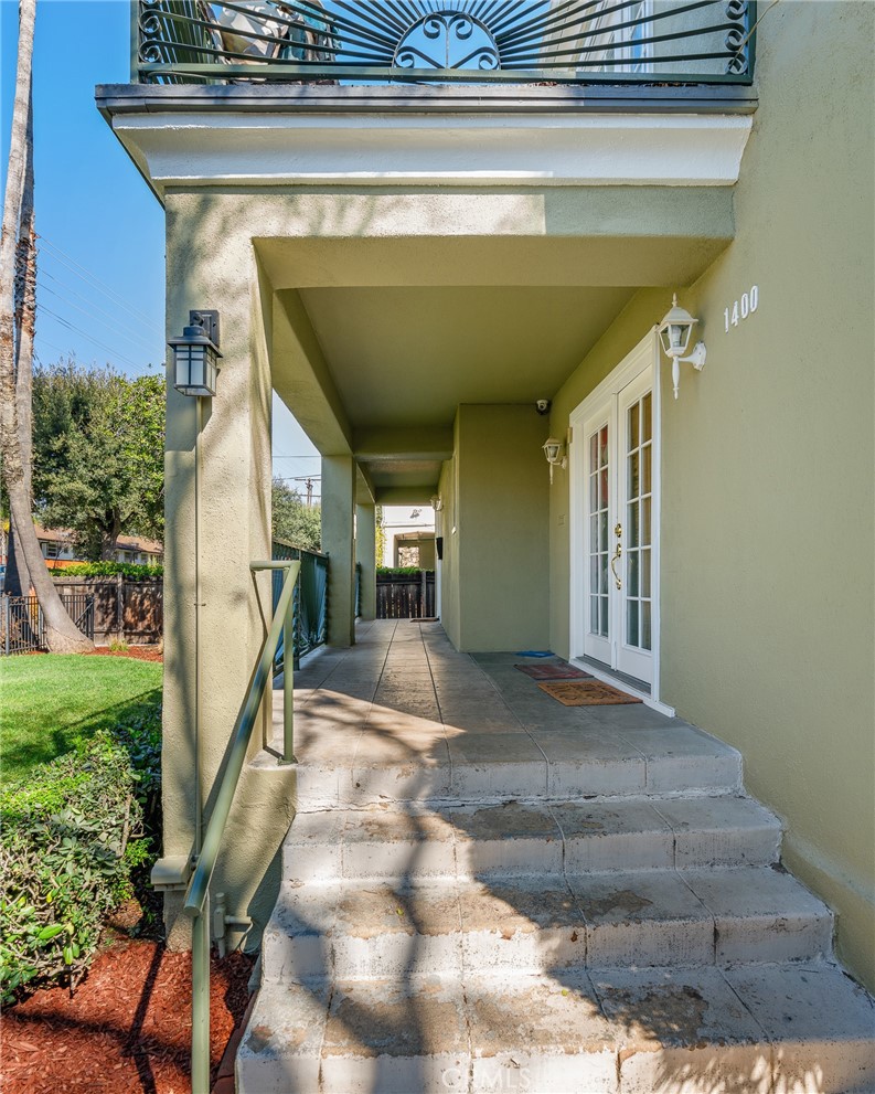 Properties 4 1400 N Garfield Avenue