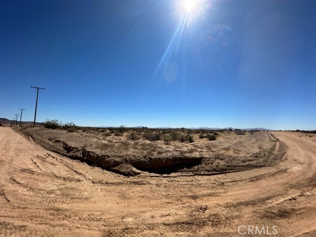For sale 2.12 acres level lot. Zone Rural Living. Ideal for SFR. APN #0495-094-05-0000.