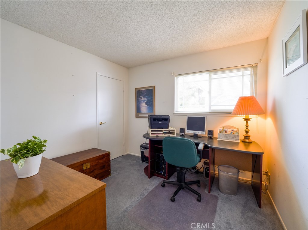 Hollow Hills (126) - Residential