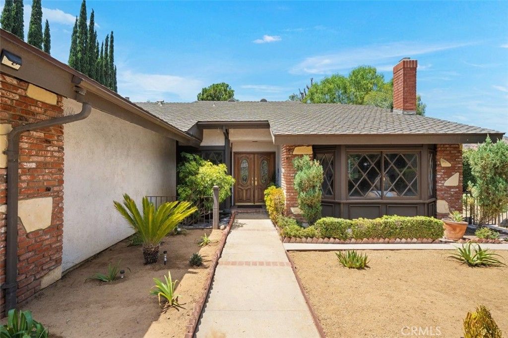 listing image 130729776016200273176