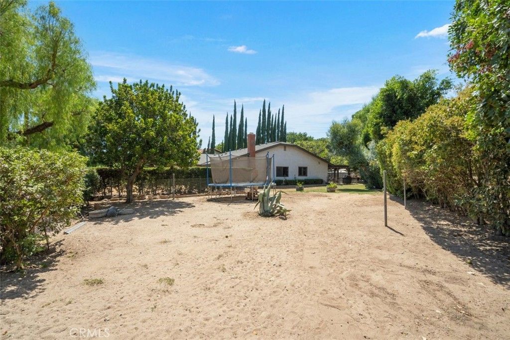 listing image 130720432217801989831