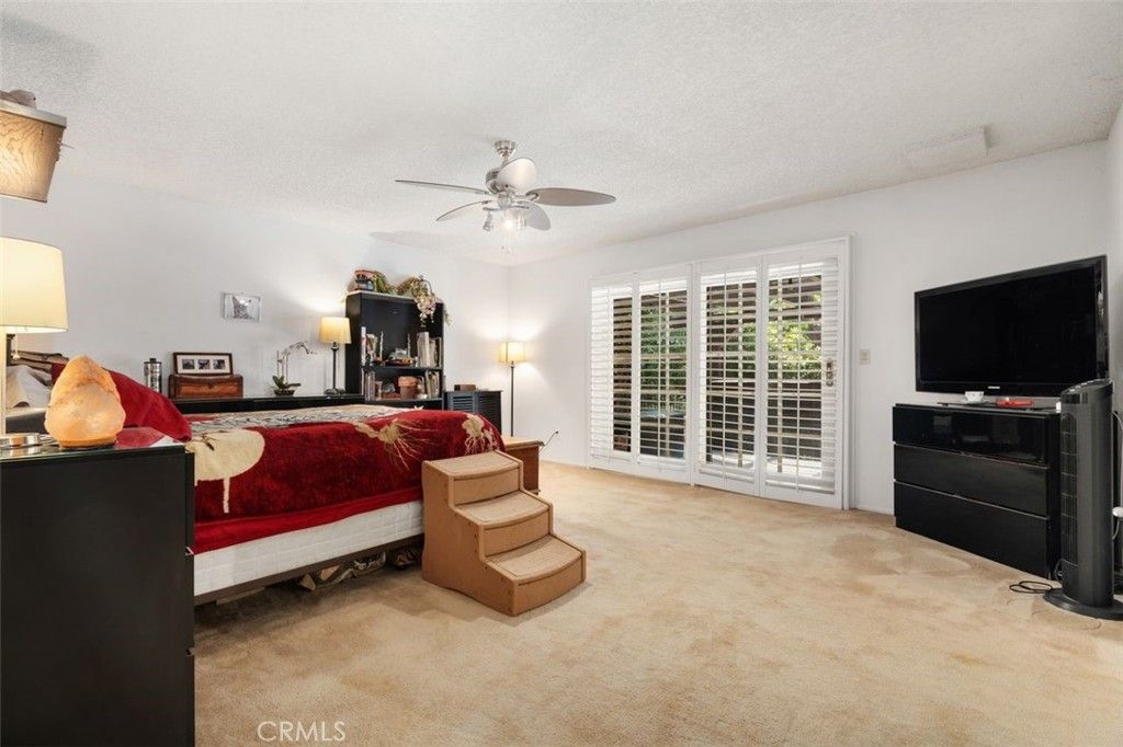 listing image 130721615878015771459
