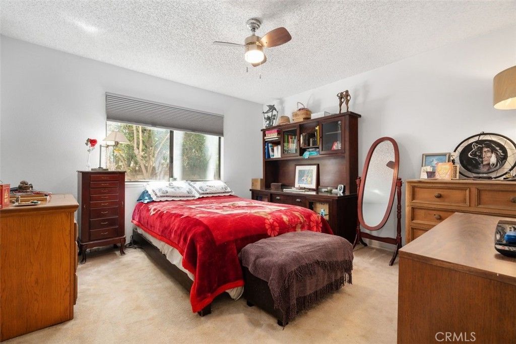 listing image 130729717938702149710