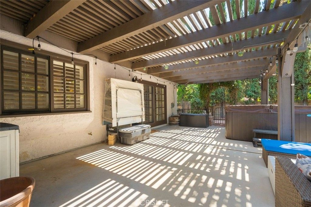 listing image 130721219804379590900