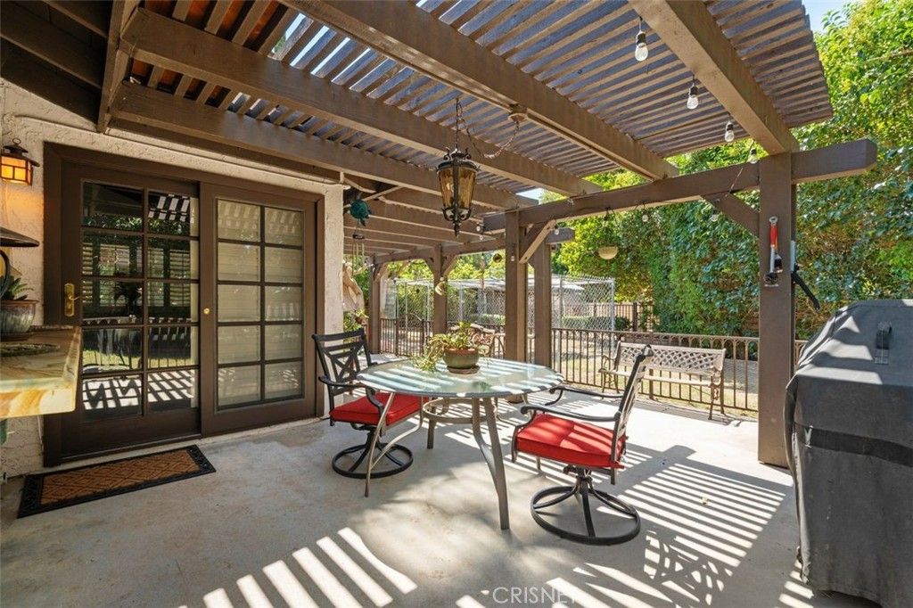 listing image 130726084857857807110