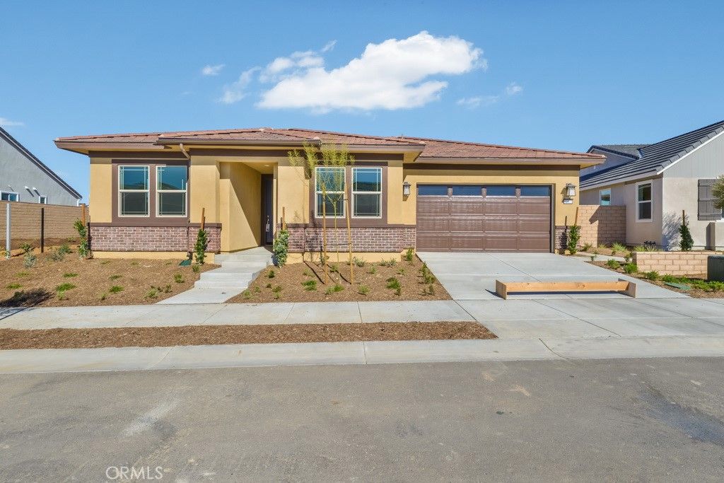 listing image 130722678349452830301