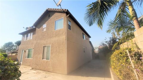 A home in La Mirada