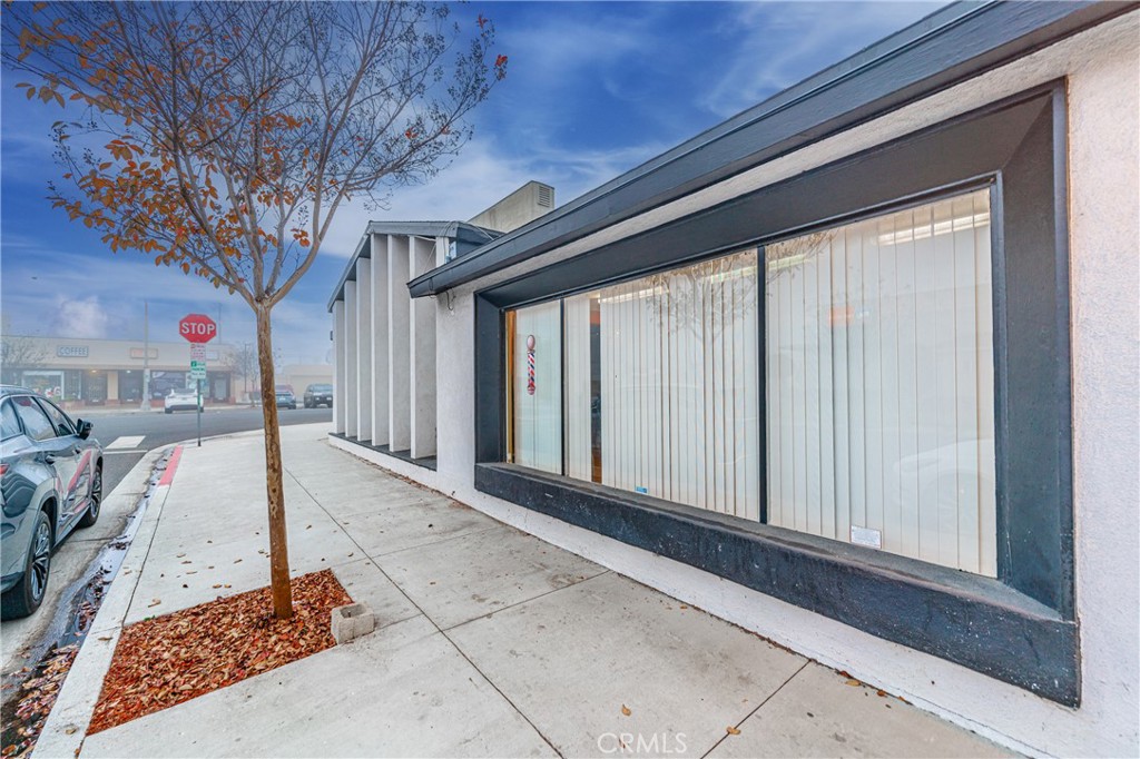 4411 E Village Road