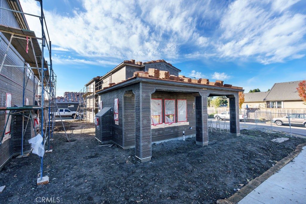 listing image 130721952920463175569