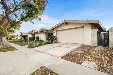 A home in Los Alamitos