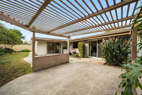 A home in Los Alamitos