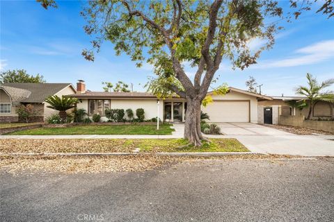 A home in Los Alamitos