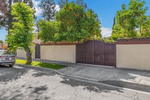 A home in Santa Fe Springs