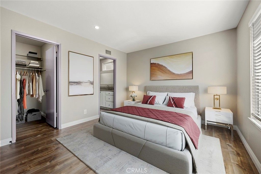 listing image 130728754309651976363