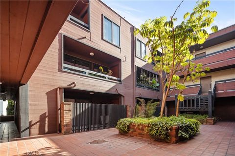 A home in Studio City