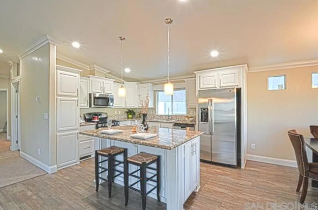 Escondido, California 92027, United States, 3 Bedrooms Bedrooms, ,2 BathroomsBathrooms,Residential,Active,152703