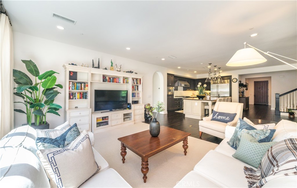 La Vita (OHLAV) - Residential Lease