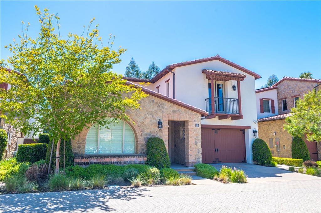 La Vita (OHLAV) - Residential Lease