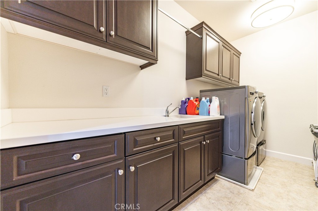 La Vita (OHLAV) - Residential Lease