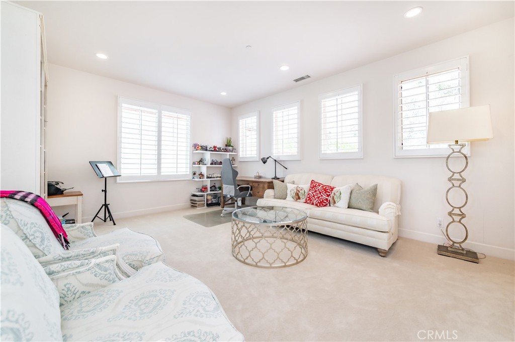 La Vita (OHLAV) - Residential Lease