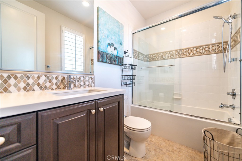 La Vita (OHLAV) - Residential Lease