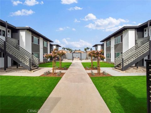 2013 Charle Street Costa Mesa CA 92627