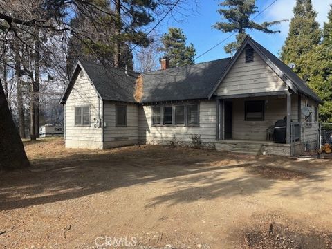 A home in Cedarpines Park