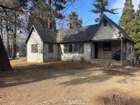 A home in Cedarpines Park