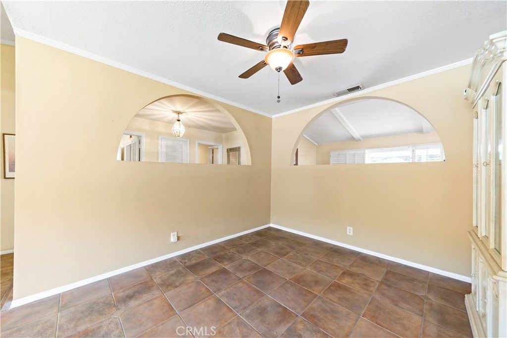 listing image 130725133167544660724