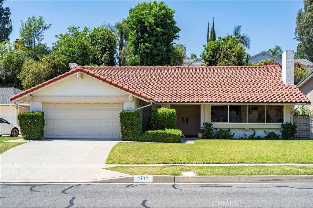 listing image 130727618854575311000