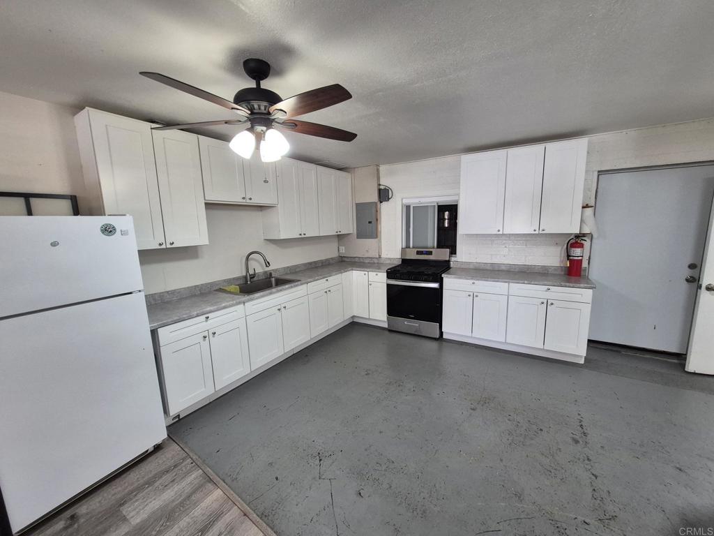 3615 Ocean View Blvd.