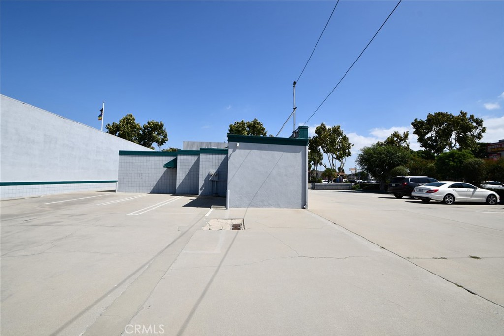 15001 Hawthorne Boulevard