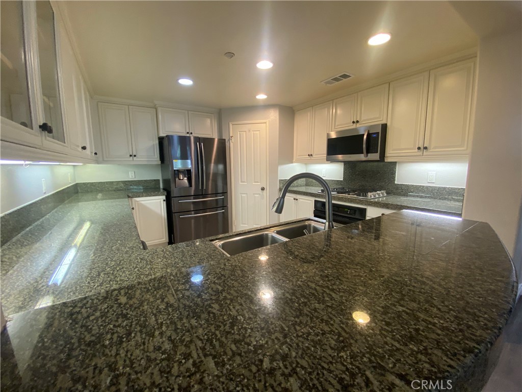 unkonw - Residential Lease