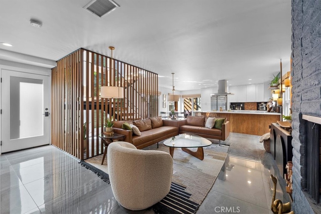 35 Geneva Walk