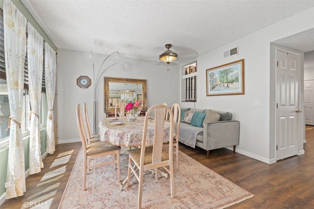 listing image 130729195277178270415