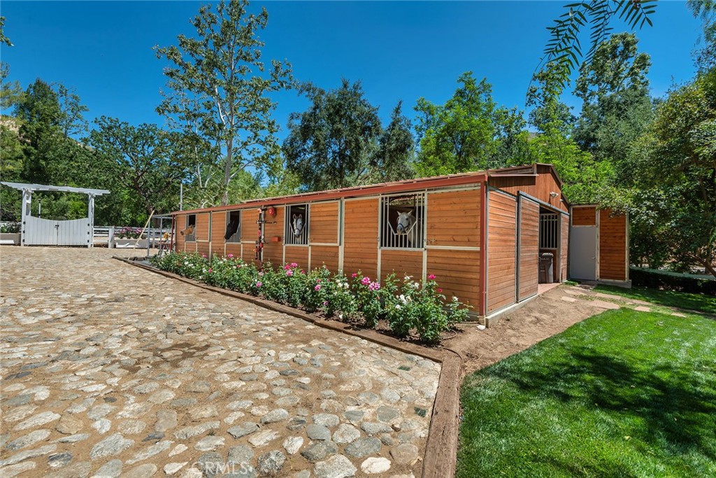 Agoura (850) - Residential