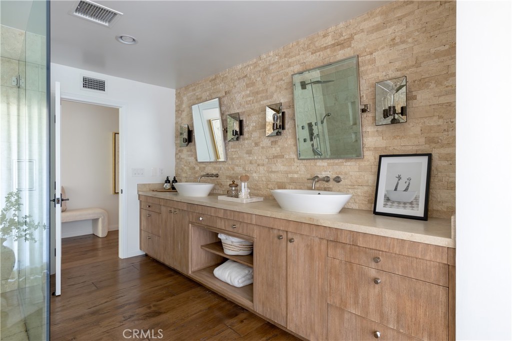 Agoura (850) - Residential