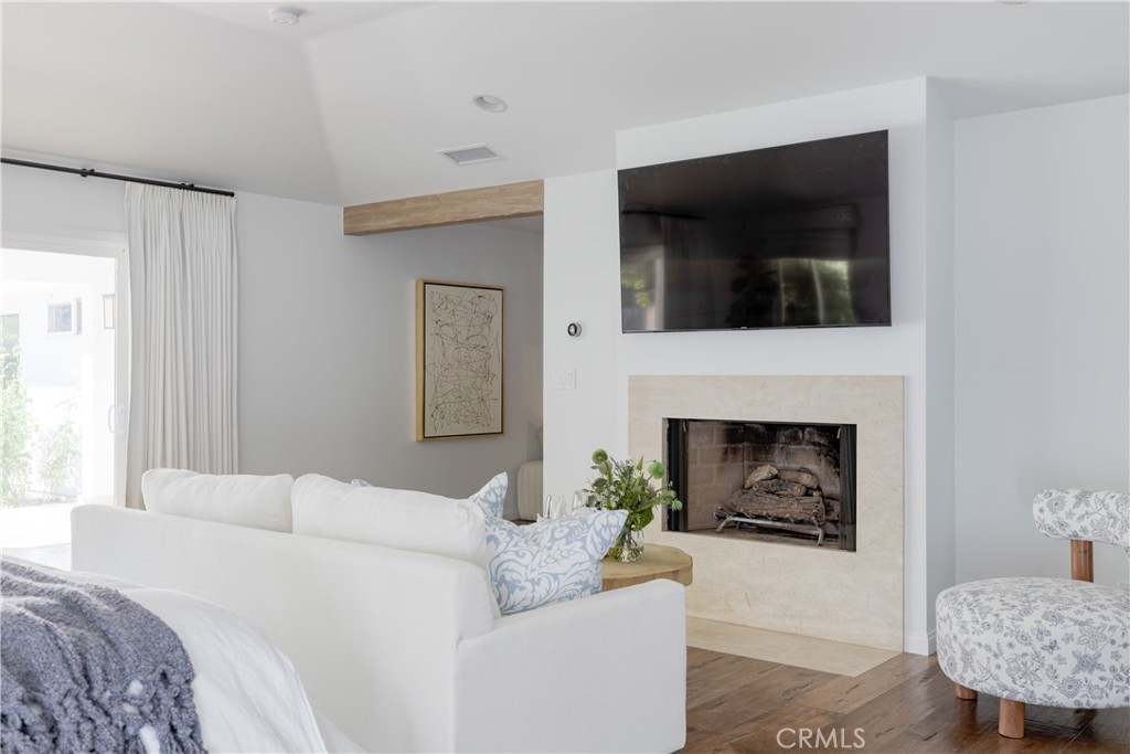 Agoura (850) - Residential