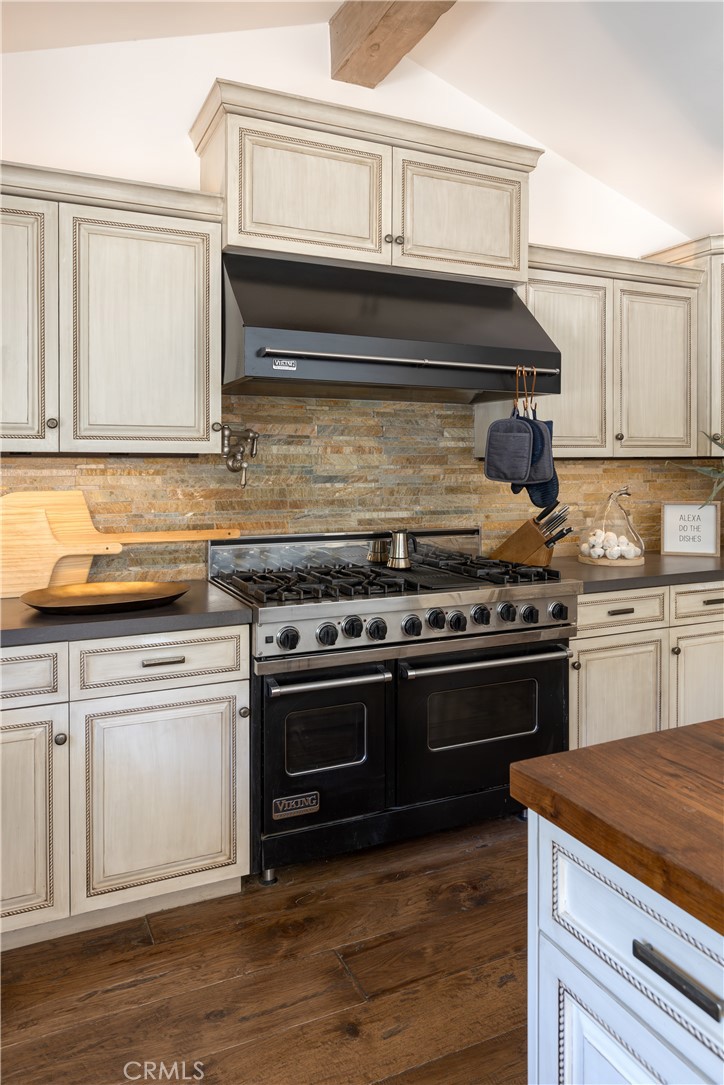 Agoura (850) - Residential