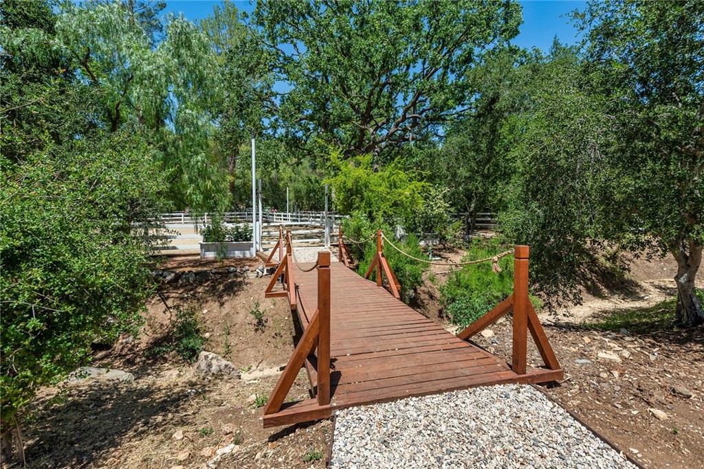 Agoura (850) - Residential