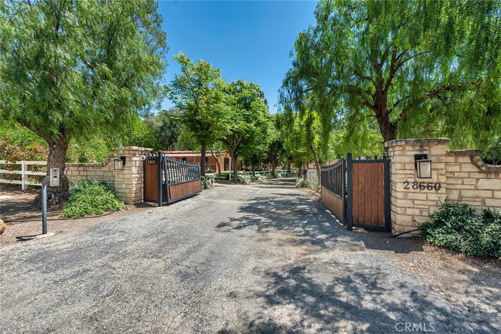 Agoura (850) - Residential