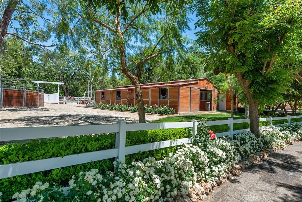 Agoura (850) - Residential