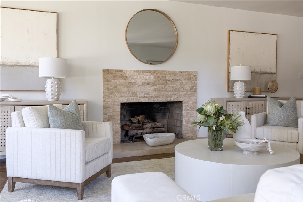 Agoura (850) - Residential